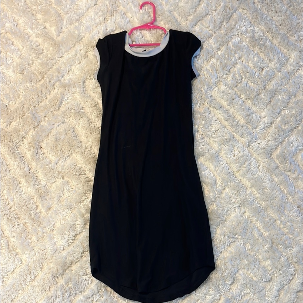 Derek Heart Black and White Midi Dress NO STAINS